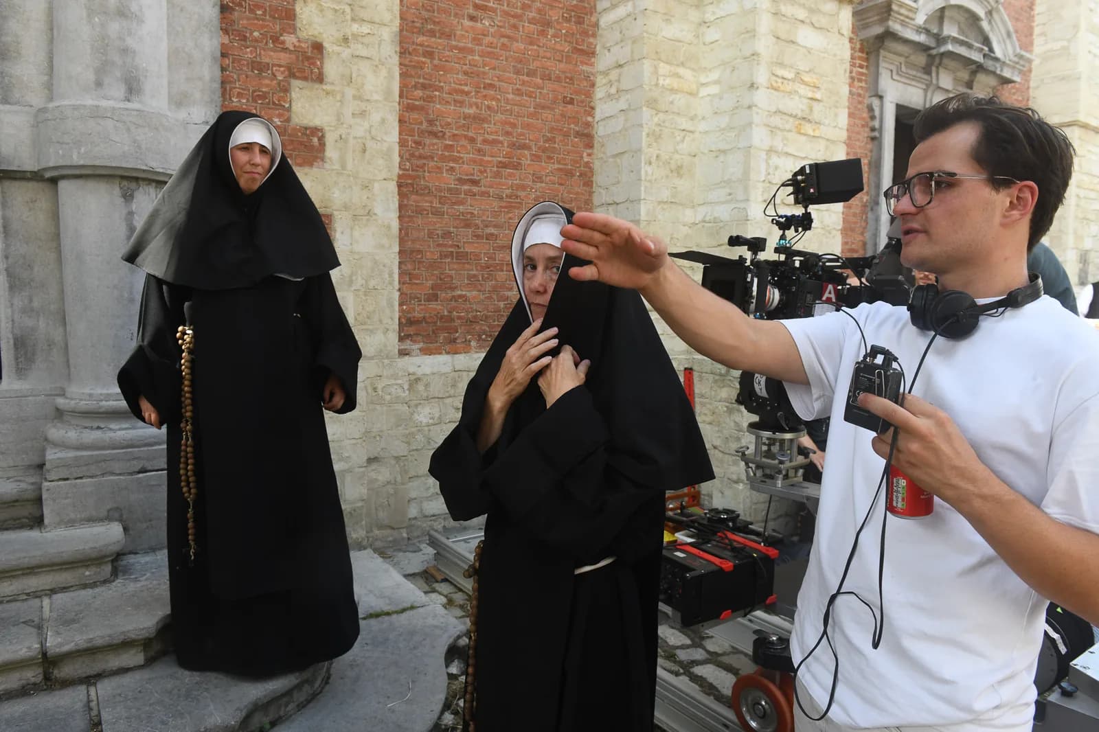 Julien Hayet-Kerknawi directing a convent scene for The Last Front