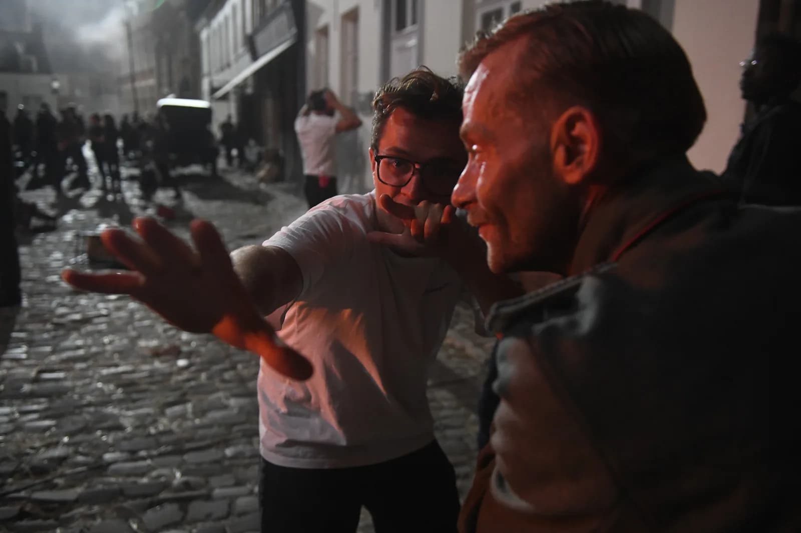 Julien Hayet-Kerknawi directing a night exterior scene for The Last Front